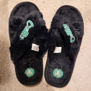 Black Fuzzy Slippers for Women